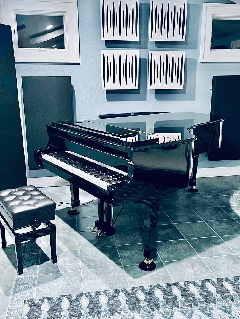 IMG_7541 A Yamaha C7 grand piano in a blue recording studio